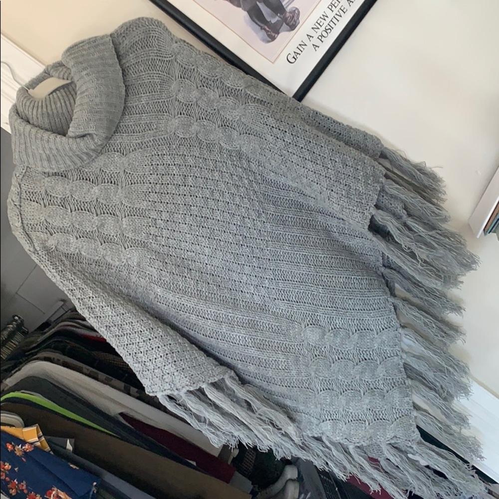 Poncho sweater